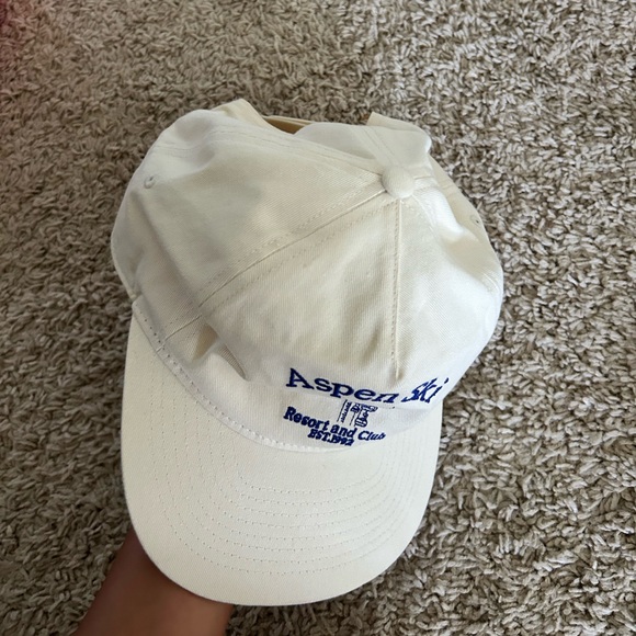 Hat - Picture 2 of 4